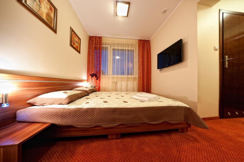 Hotel-24 Hotel 2*